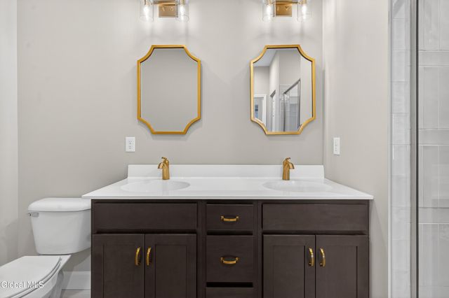 1B Cloverleaf Court, East Greenbush, NY 12144