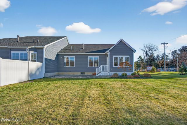 1B Cloverleaf Court, East Greenbush, NY 12144