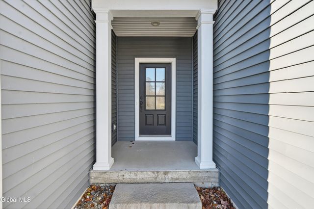 1B Cloverleaf Court, East Greenbush, NY 12144