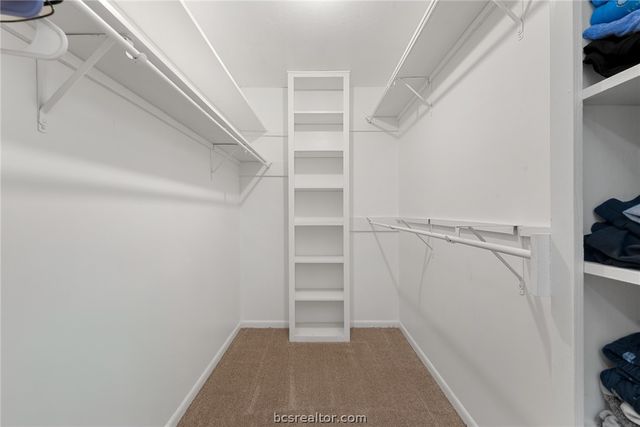 2900 Broadmoor Drive, Bryan, TX 77802