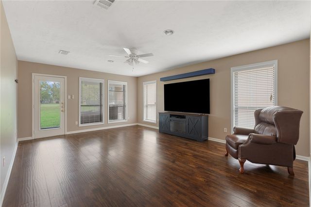 2900 Broadmoor Drive, Bryan, TX 77802