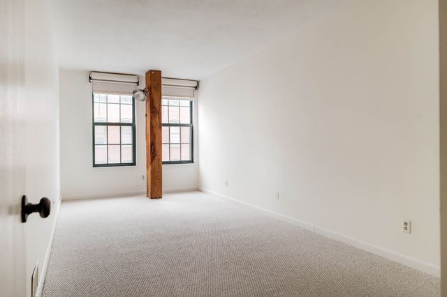 71 Princeton St 114, Chelmsford, MA 01863