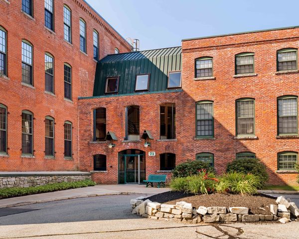 71 Princeton St 114, Chelmsford, MA 01863