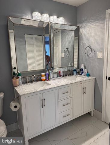 4840 GREEN ASH LANE, Mays Landing, NJ 08330