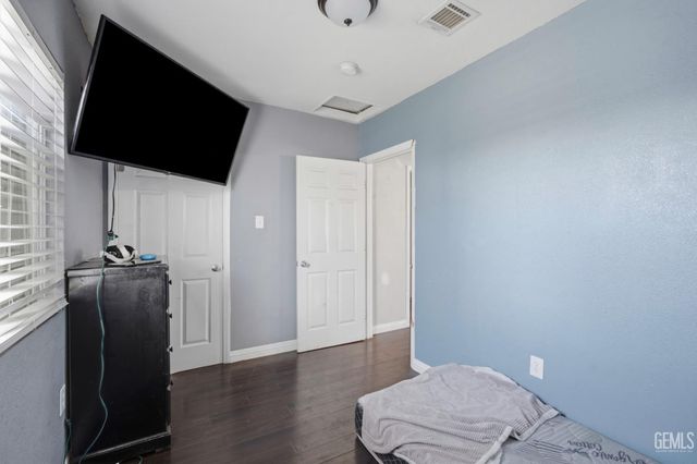 211 Eureka Street, Bakersfield, CA 93305