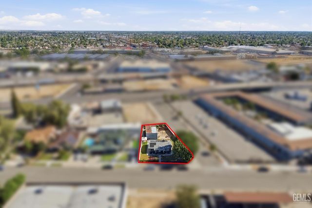 211 Eureka Street, Bakersfield, CA 93305