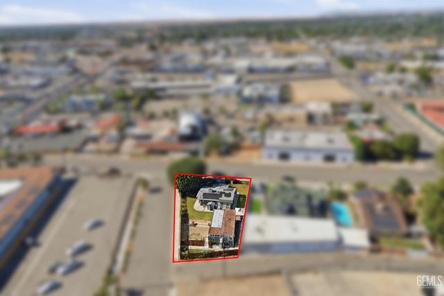 211 Eureka Street, Bakersfield, CA 93305