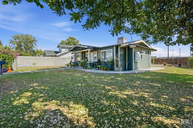 211 Eureka Street, Bakersfield, CA 93305