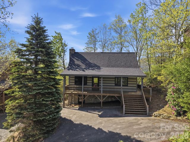 165 Little Boulder Lane, Seven Devils, NC 28604