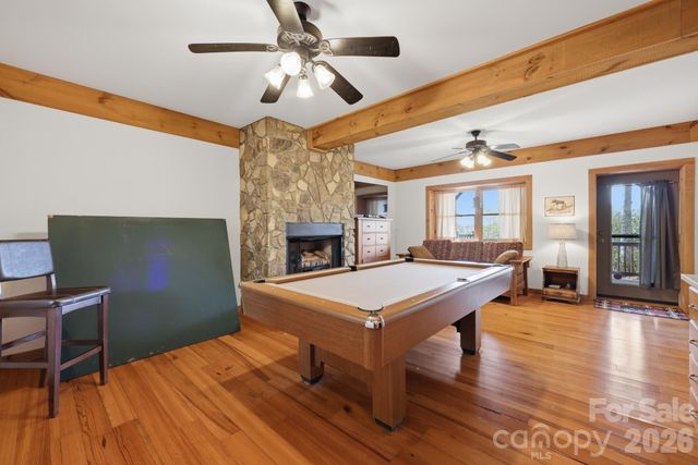 165 Little Boulder Lane, Seven Devils, NC 28604