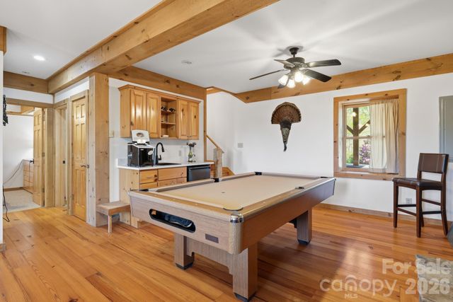 165 Little Boulder Lane, Seven Devils, NC 28604