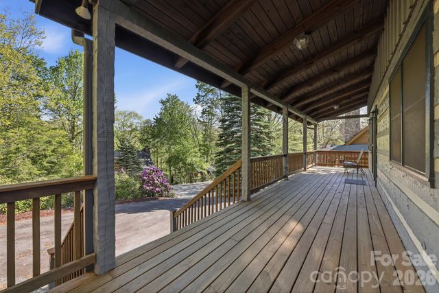165 Little Boulder Lane, Seven Devils, NC 28604