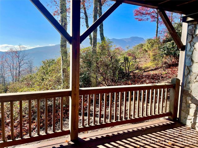 165 Little Boulder Lane, Seven Devils, NC 28604