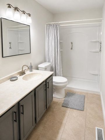 915 Lena, Salina, KS 67401