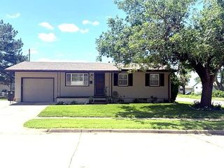 915 Lena, Salina, KS 67401