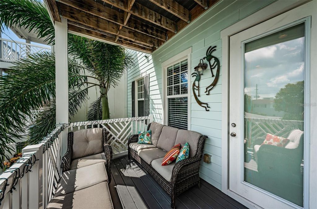 Image 19 of property listing at 7004 GREVILLA AVENUE S, South Pasadena, FL 33707