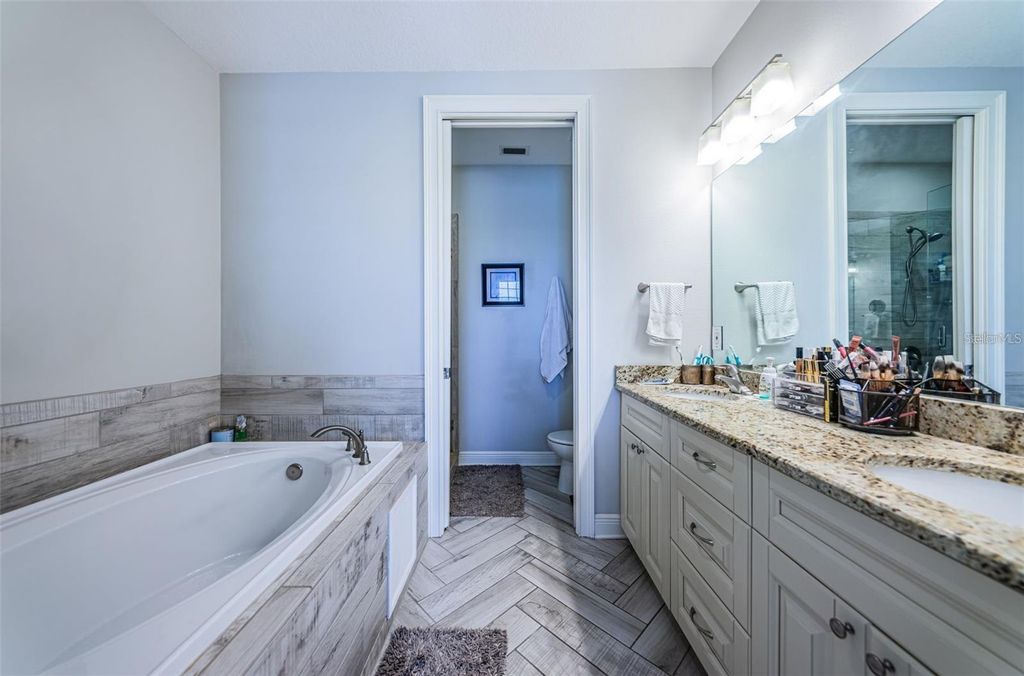 Image 24 of property listing at 7004 GREVILLA AVENUE S, South Pasadena, FL 33707