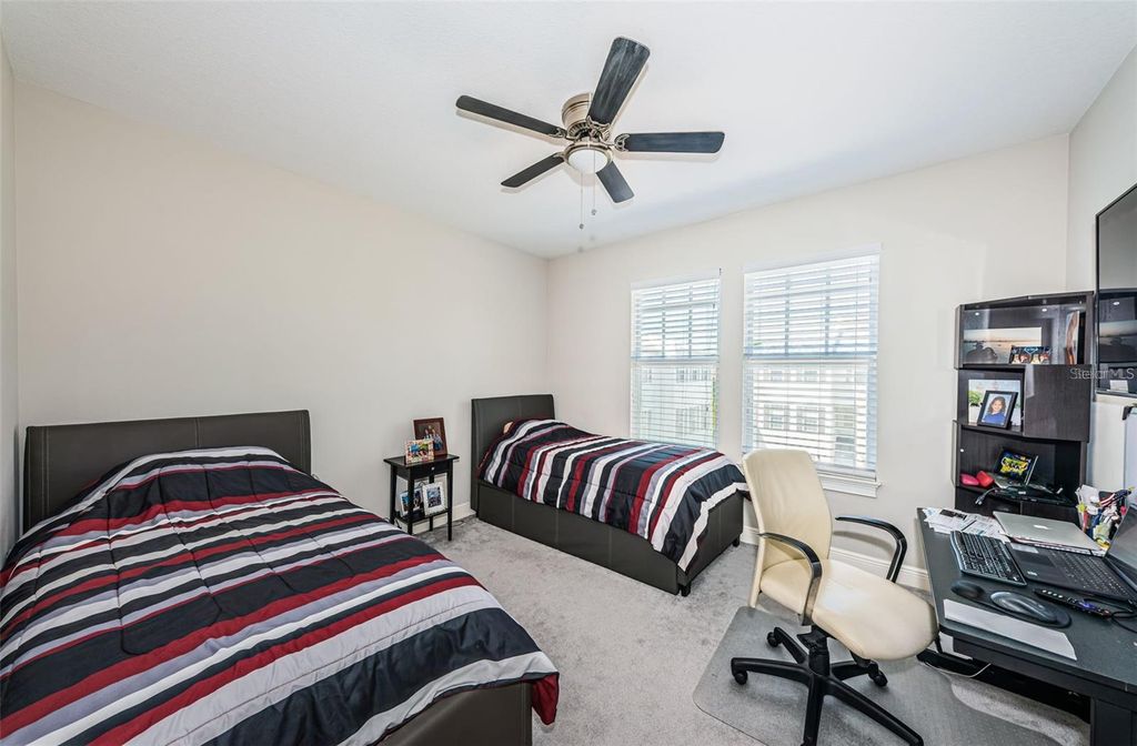 Image 30 of property listing at 7004 GREVILLA AVENUE S, South Pasadena, FL 33707