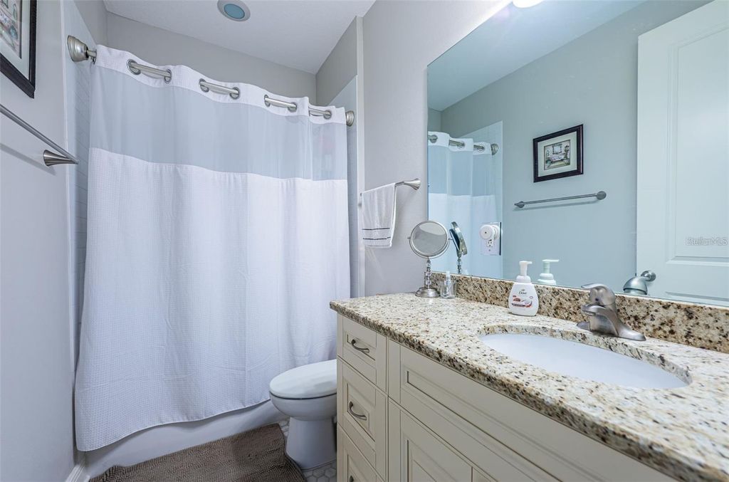 Image 32 of property listing at 7004 GREVILLA AVENUE S, South Pasadena, FL 33707