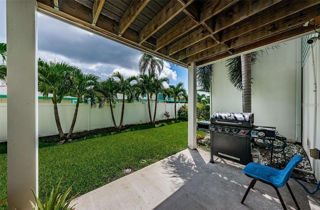 Image 40 of property listing at 7004 GREVILLA AVENUE S, South Pasadena, FL 33707