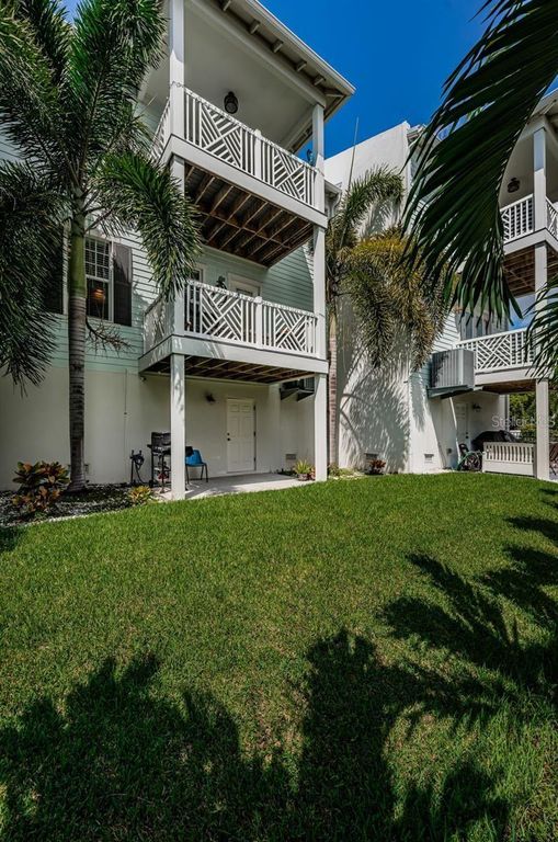 Image 46 of property listing at 7004 GREVILLA AVENUE S, South Pasadena, FL 33707