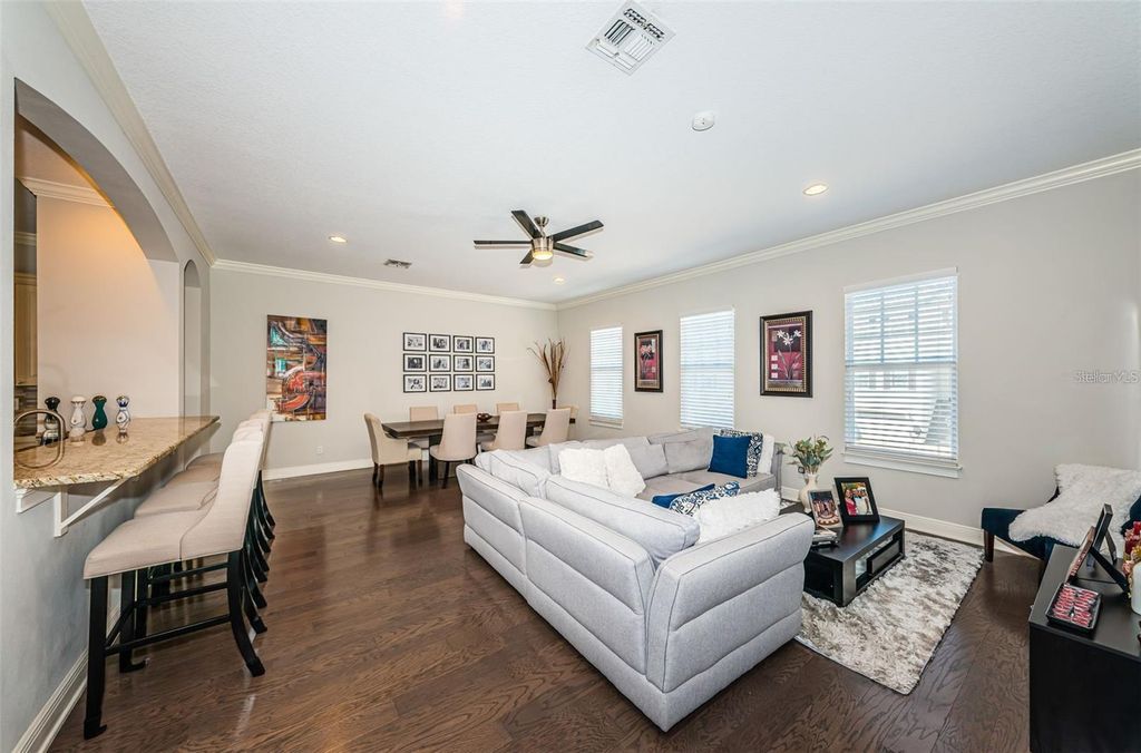 Image 6 of property listing at 7004 GREVILLA AVENUE S, South Pasadena, FL 33707