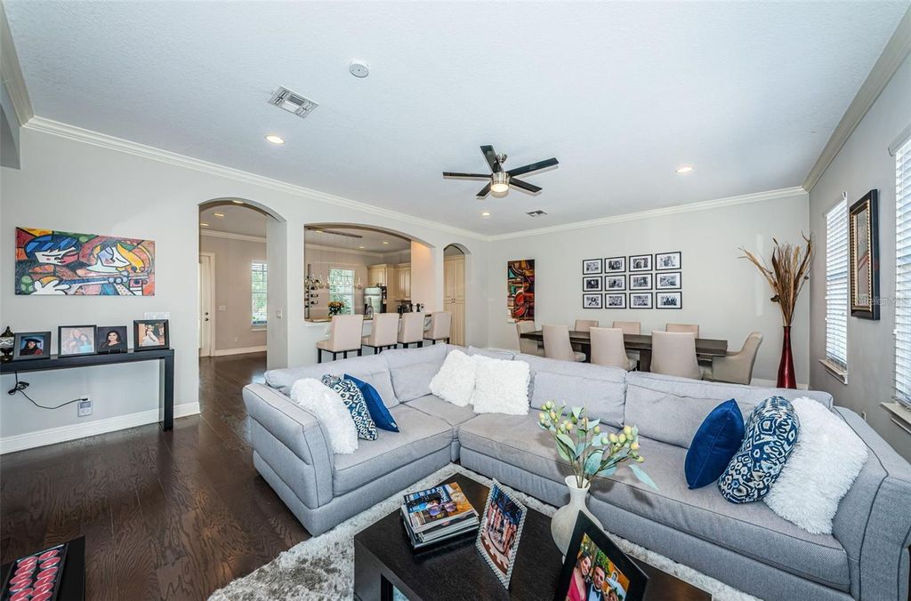 Image 9 of property listing at 7004 GREVILLA AVENUE S, South Pasadena, FL 33707