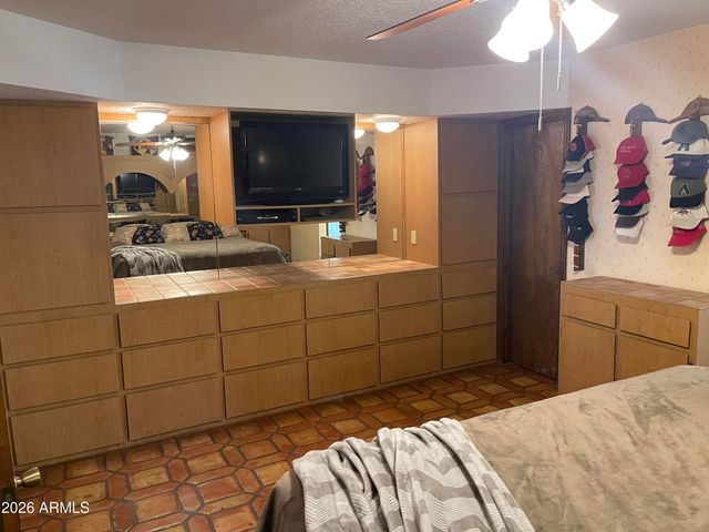 18018 N 66TH Lane, Glendale, AZ 85308