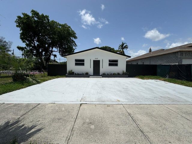 2608 NW 3rd St, Pompano Beach, FL 33069