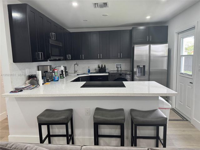 2608 NW 3rd St, Pompano Beach, FL 33069
