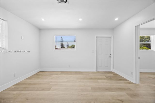 2608 NW 3rd St, Pompano Beach, FL 33069
