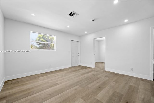 2608 NW 3rd St, Pompano Beach, FL 33069
