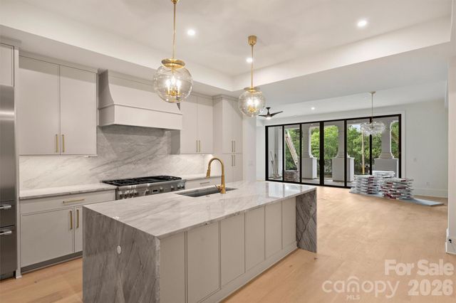 409 Queens Road 101, Charlotte, NC 28207