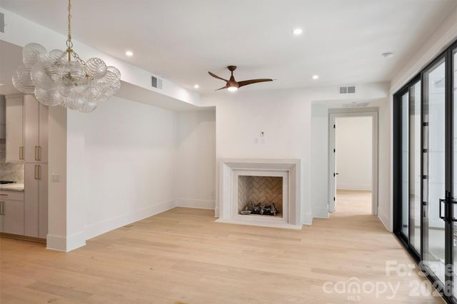 409 Queens Road 101, Charlotte, NC 28207