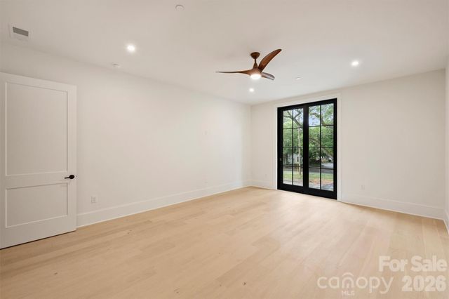 409 Queens Road 101, Charlotte, NC 28207