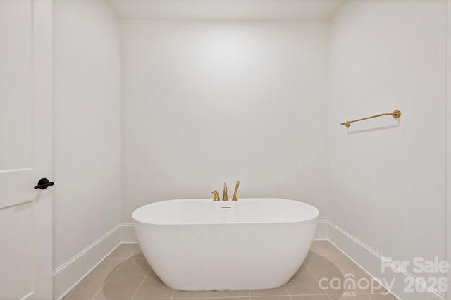 409 Queens Road 101, Charlotte, NC 28207