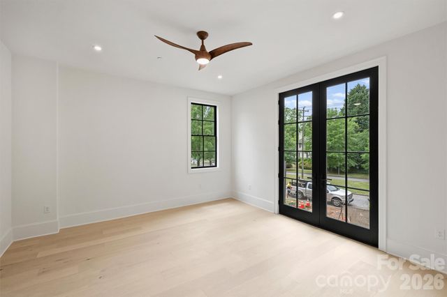 409 Queens Road 101, Charlotte, NC 28207