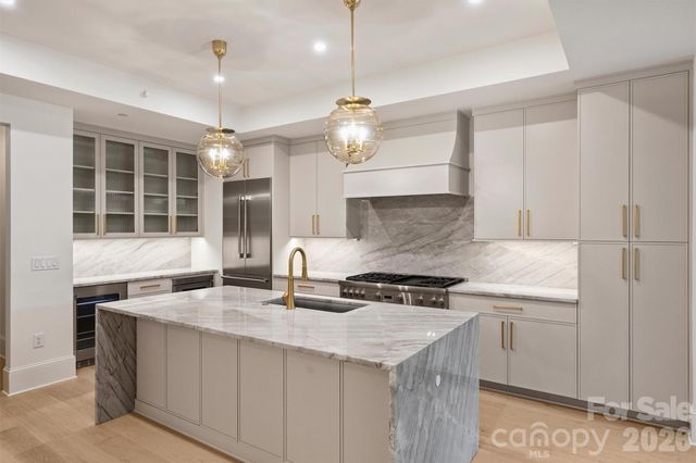409 Queens Road 101, Charlotte, NC 28207