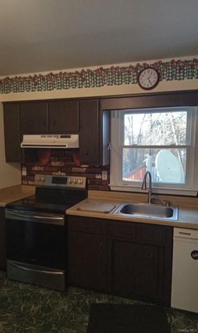 88 Barnes Road, Blooming Grove, NY 10992