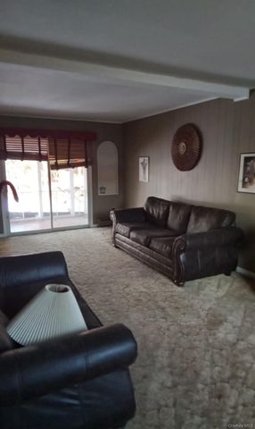 88 Barnes Road, Blooming Grove, NY 10992