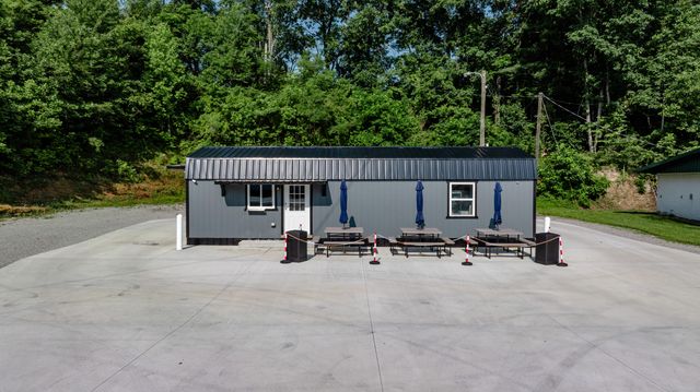 995 Hwy 27, Whitley City, KY 42653