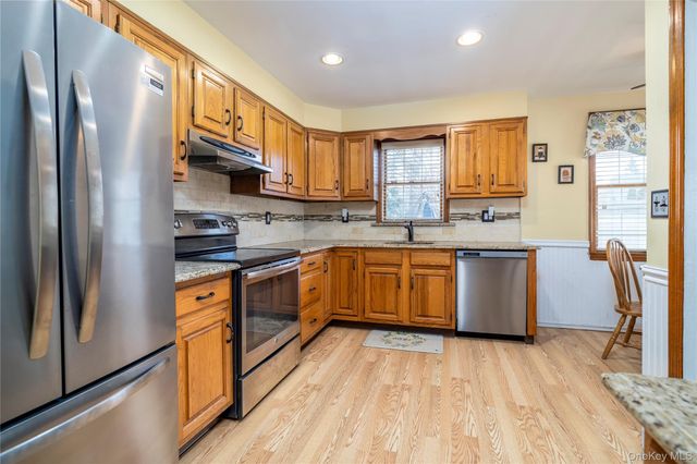 407 Morris Avenue, Rockville Centre, NY 11570