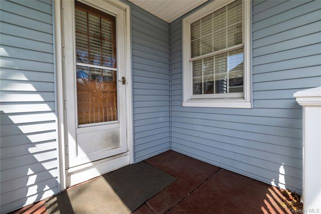 407 Morris Avenue, Rockville Centre, NY 11570
