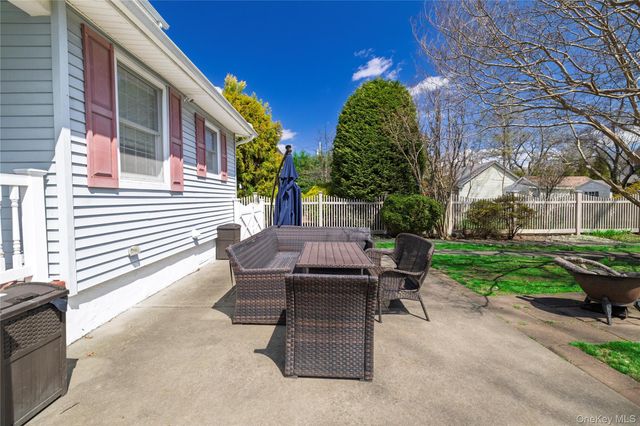 407 Morris Avenue, Rockville Centre, NY 11570