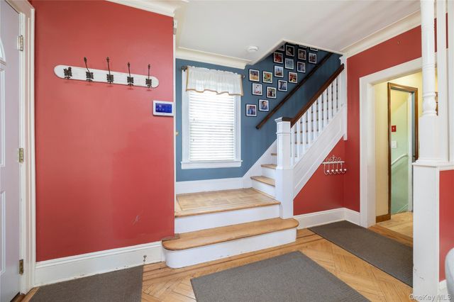 407 Morris Avenue, Rockville Centre, NY 11570