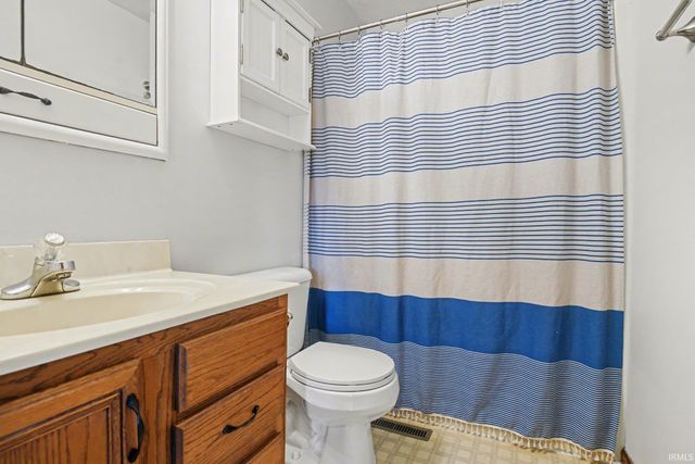 21025 Rivers Edge Drive, Goshen, IN 46528