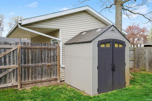 21025 Rivers Edge Drive, Goshen, IN 46528