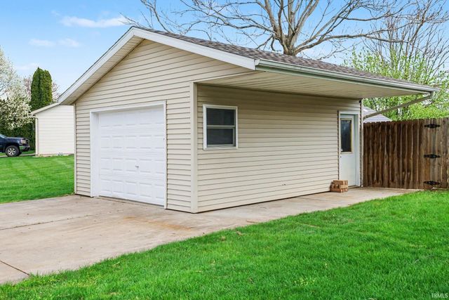 21025 Rivers Edge Drive, Goshen, IN 46528