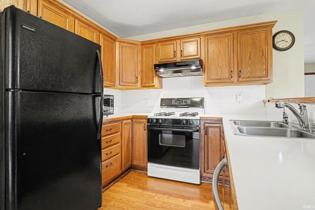 21025 Rivers Edge Drive, Goshen, IN 46528