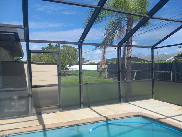 1106 SE 21st LN, Cape Coral, FL 33990